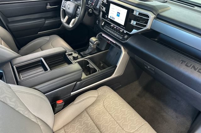 Used 2024 Toyota Tundra SR5 w/ SR5 Premium Package AWD/4WD image 17