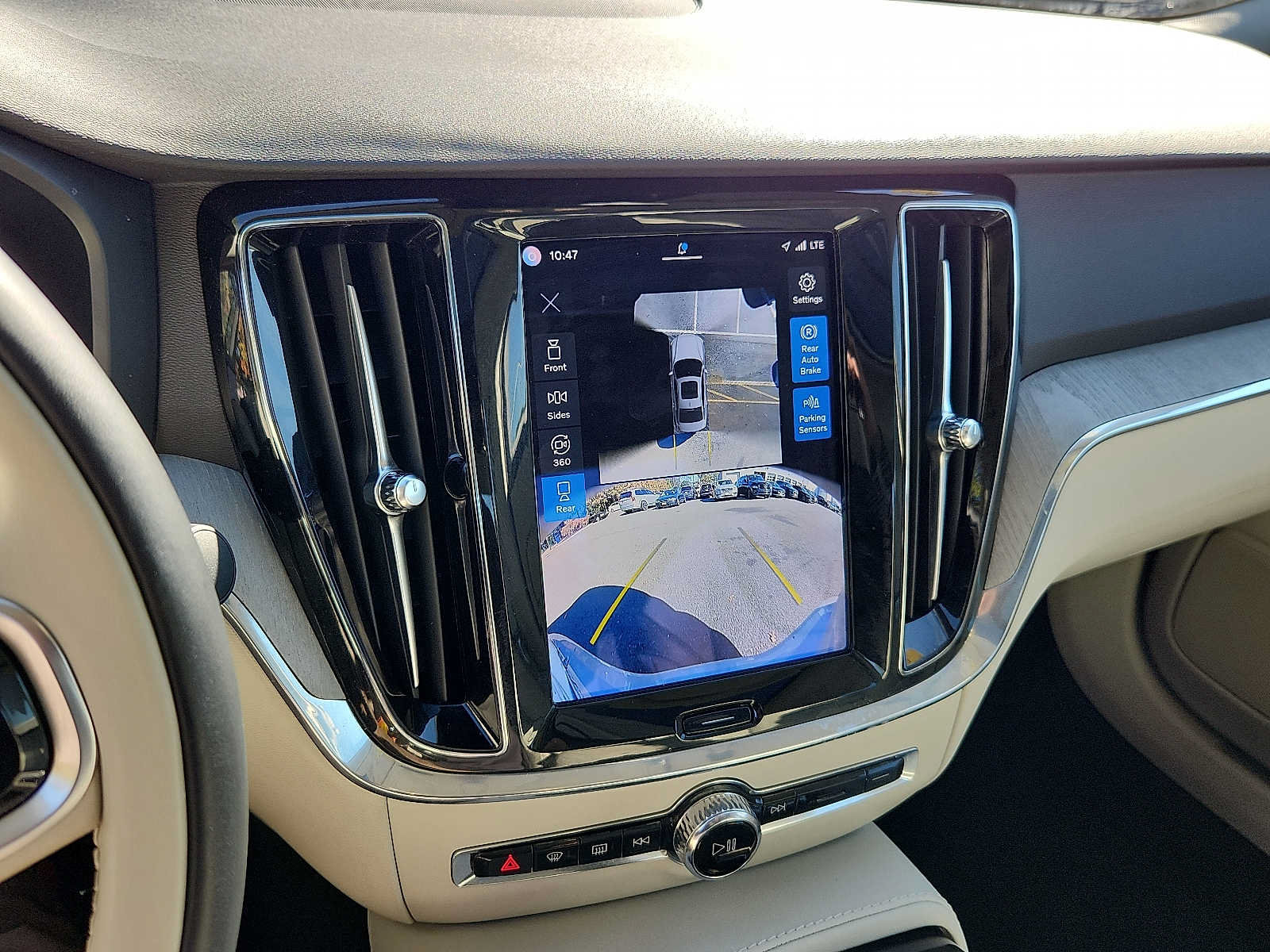 Certified 2024 Volvo S60 T8 Plus AWD/4WD image 15