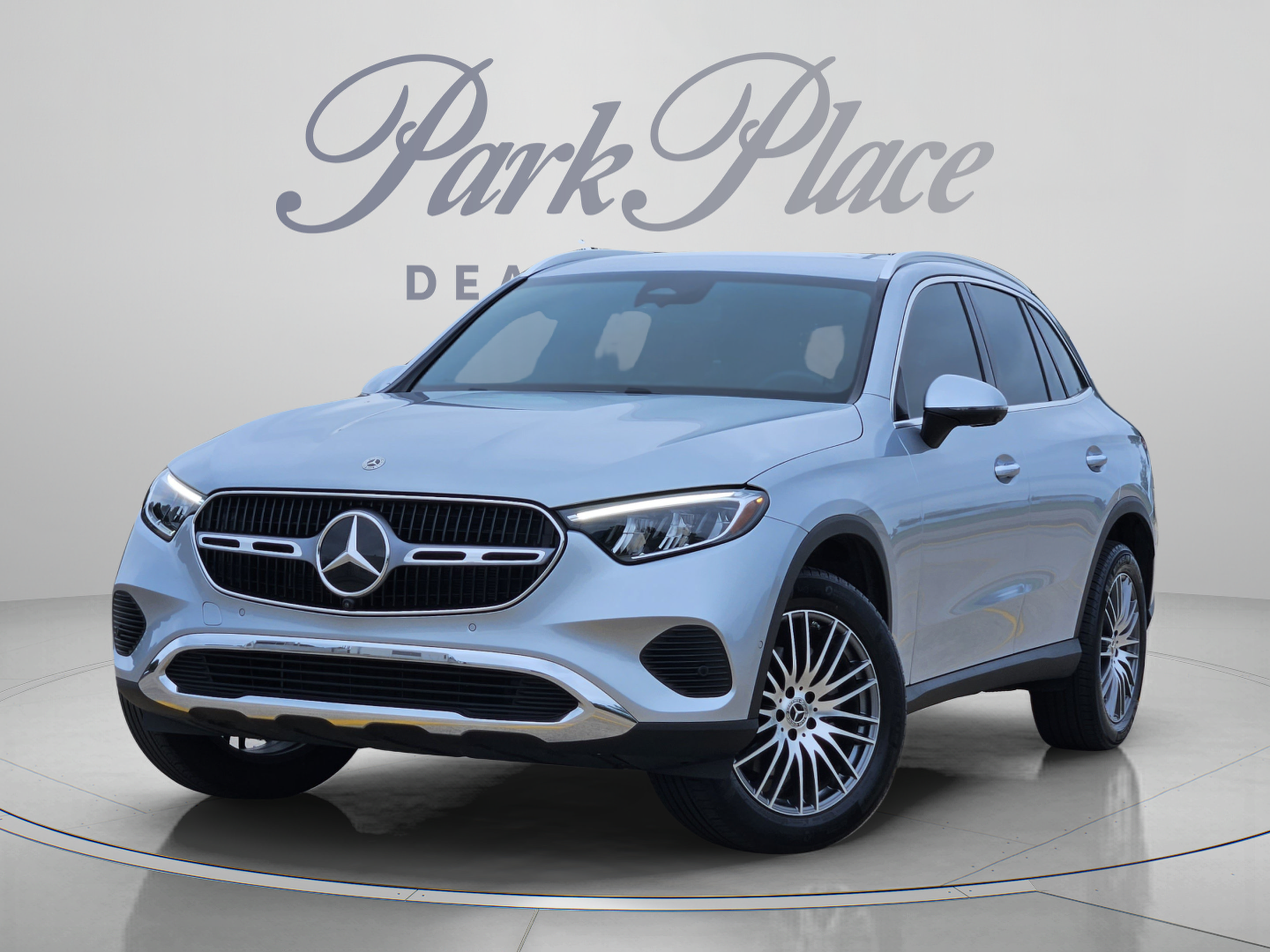 Certified 2026 Mercedes-Benz GLC 300 image 1