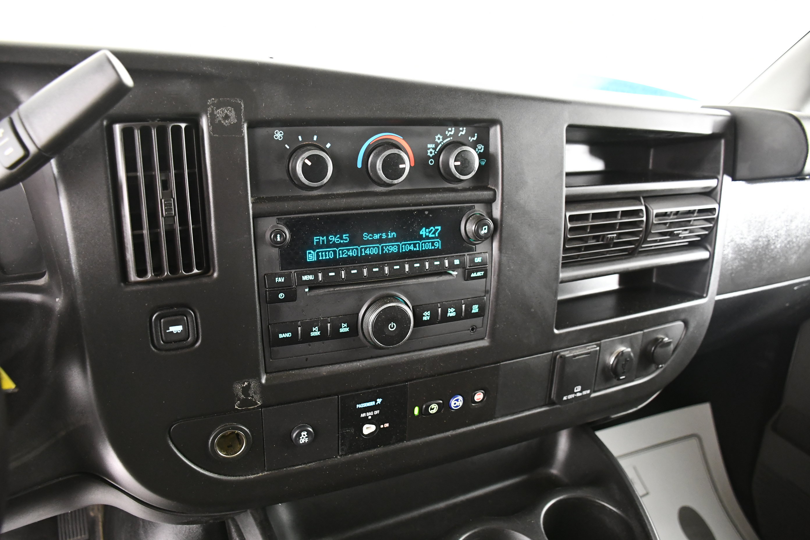 Used 2020 Chevrolet Express 2500 w/ Driver Convenience Package RWD image 25