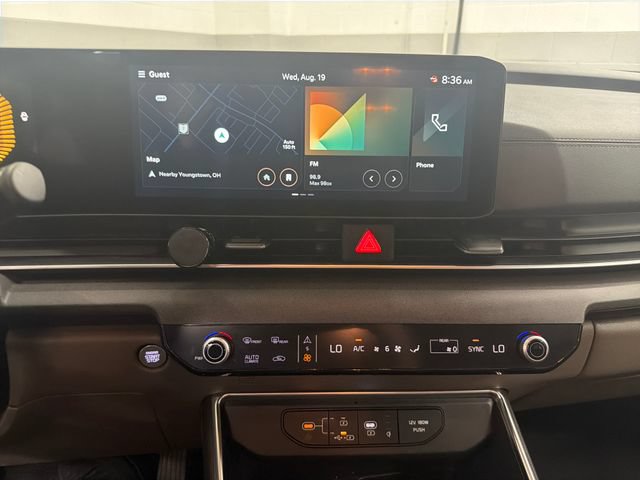 Used 2026 Kia Carnival EX FWD image 19