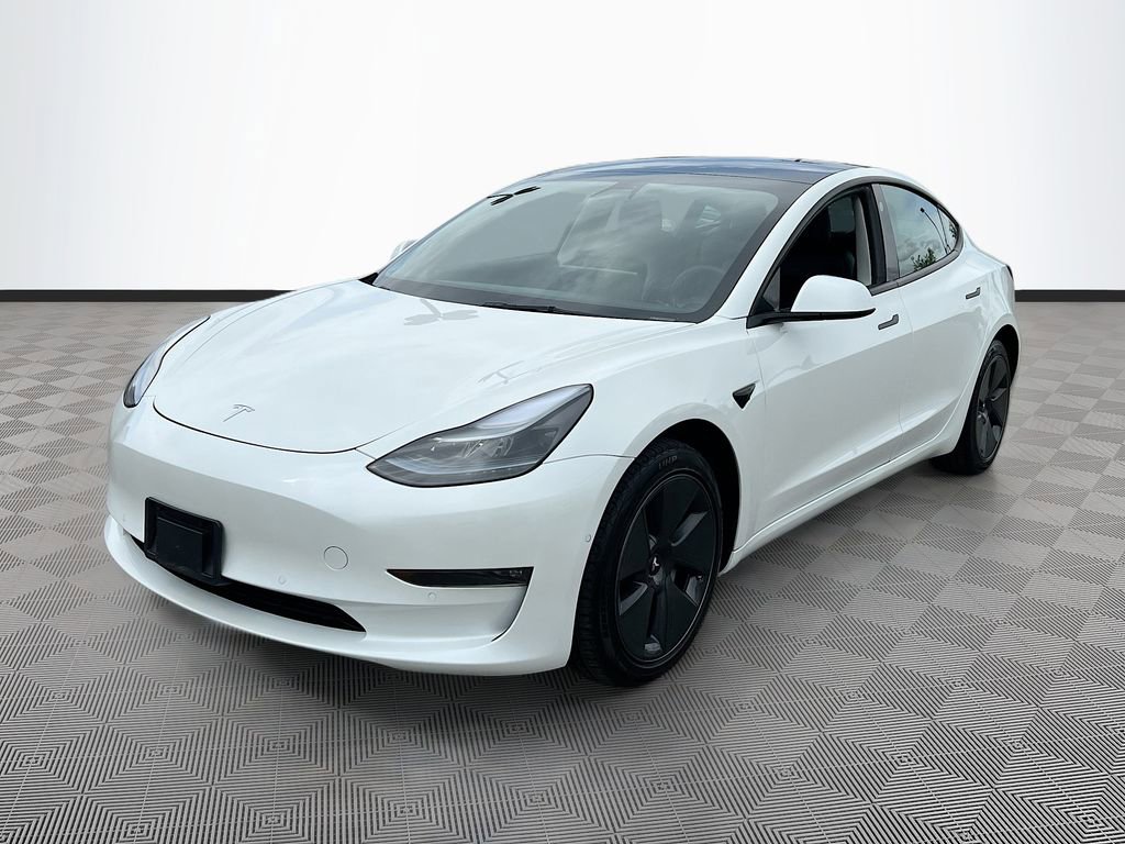 Used 2022 Tesla Model 3 Long Range AWD/4WD image 3