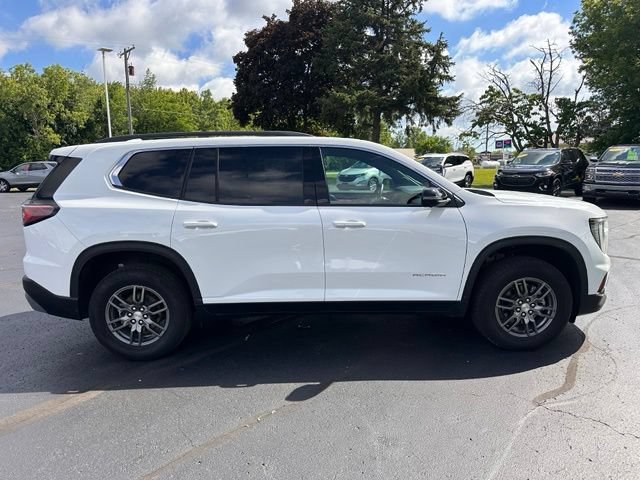 Used 2025 GMC Acadia Elevation AWD/4WD image 6