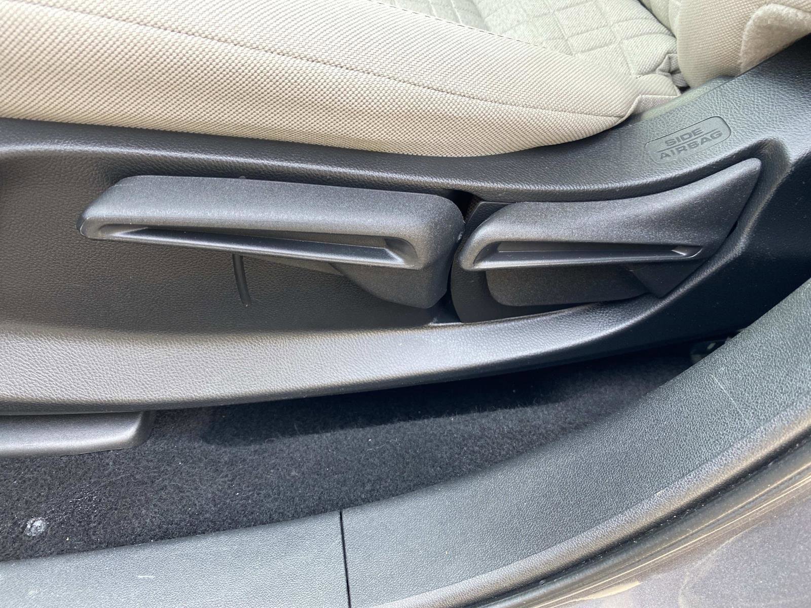 Used 2024 Honda HR-V LX image 21