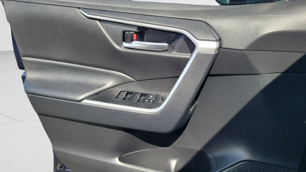 Used 2024 Toyota RAV4 XLE Premium FWD image 19