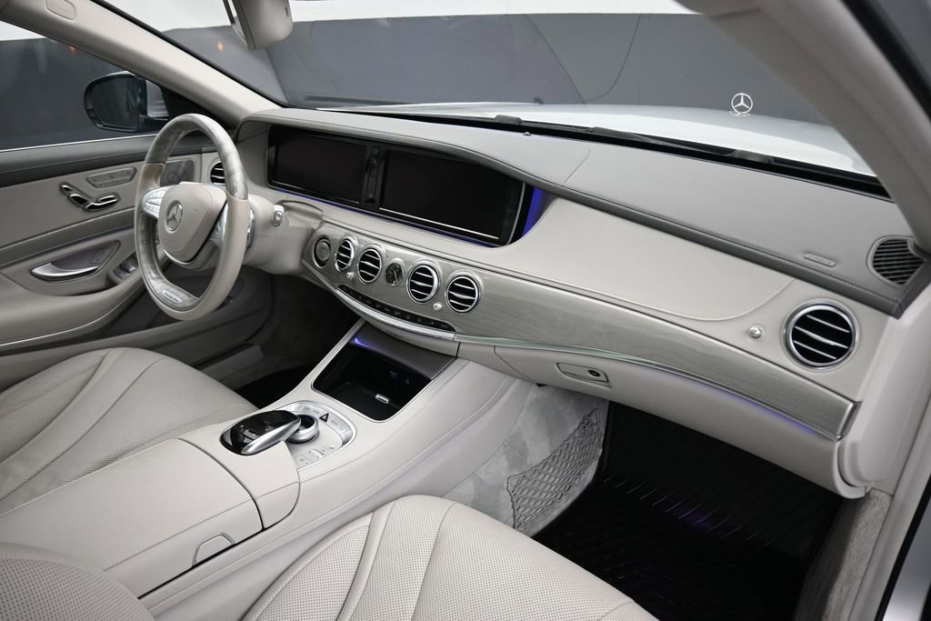 Used 2016 Mercedes-Benz S 550 4MATIC Sedan w/ Premium Package image 47