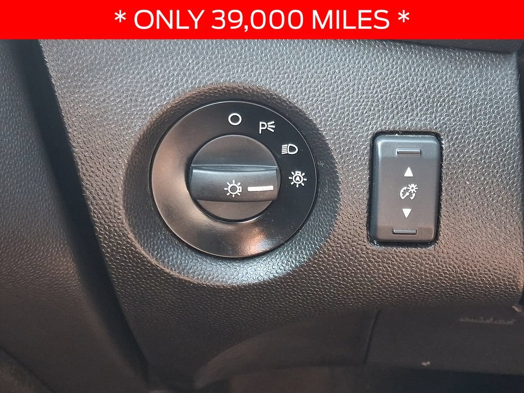 Used 2016 Ford Fiesta SE FWD image 22