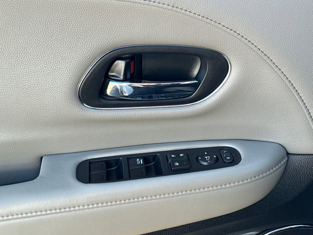 Used 2018 Honda HR-V EX-L image 33