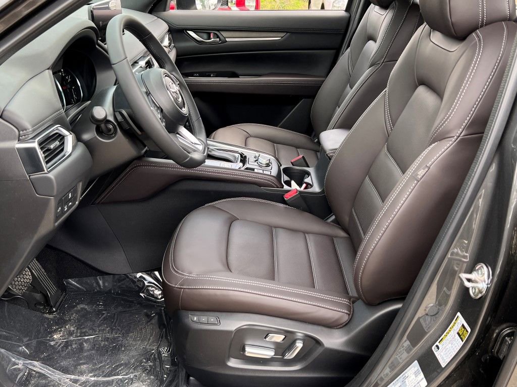 New 2025 MAZDA CX-5 Signature image 16