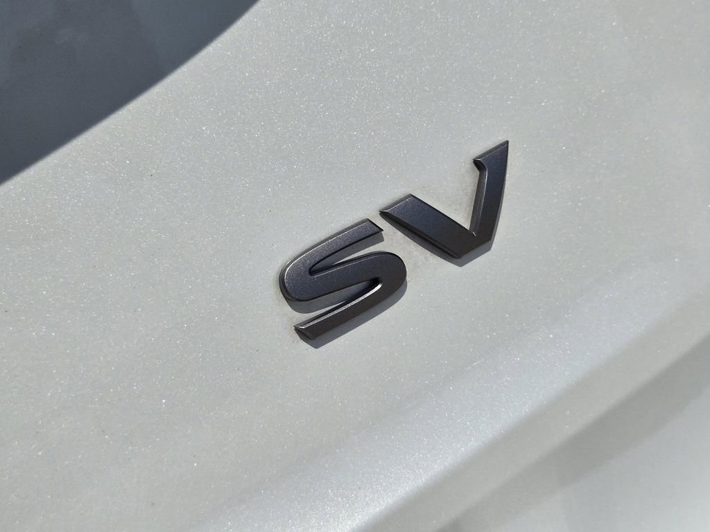 Used 2024 Nissan Rogue SV w/ SV Premium Package FWD image 10