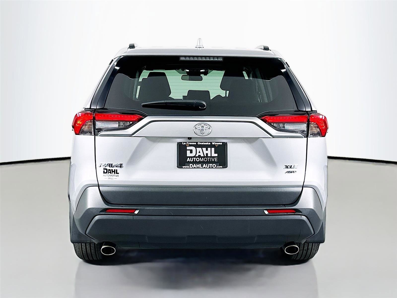 Used 2023 Toyota RAV4 XLE w/ Convenience Package AWD/4WD image 12
