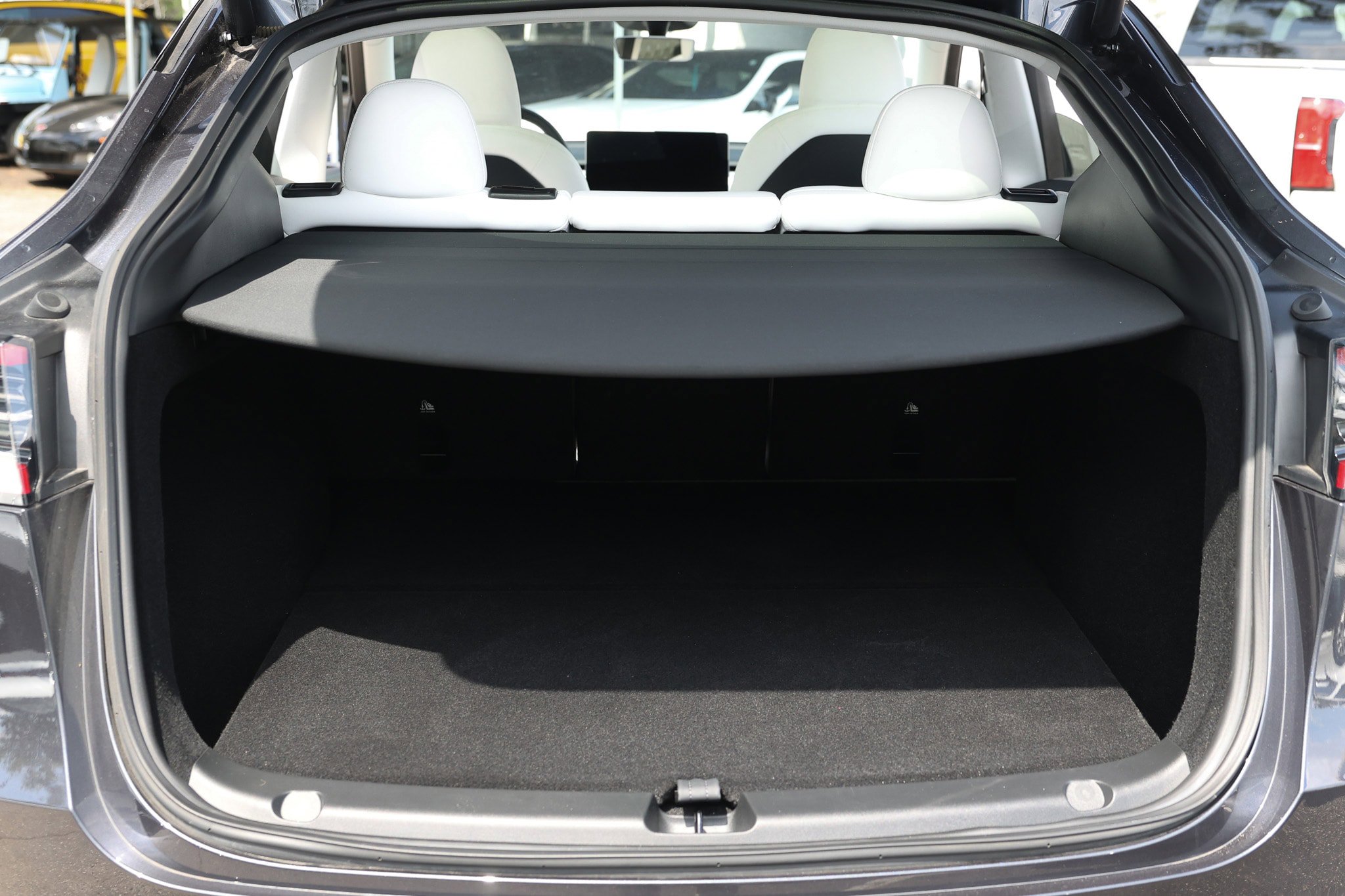 Used 2024 Tesla Model Y Long Range AWD/4WD image 26