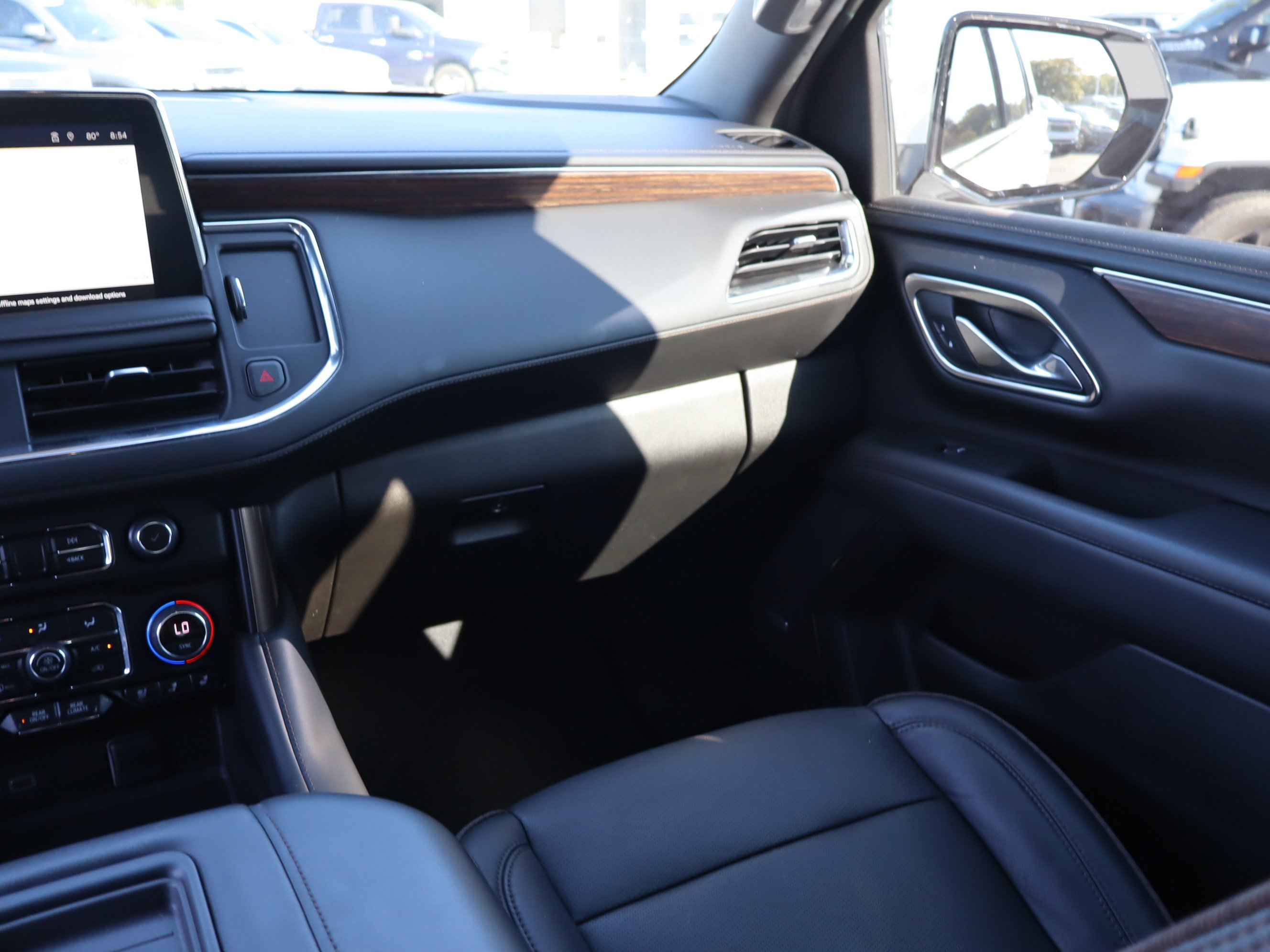 Used 2023 Chevrolet Tahoe High Country AWD/4WD image 16