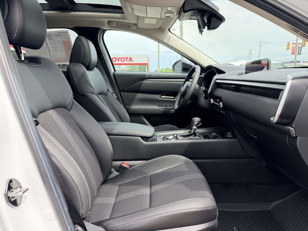 Used 2025 MAZDA CX-50 AWD 2.5 S w/ Weather Package image 14