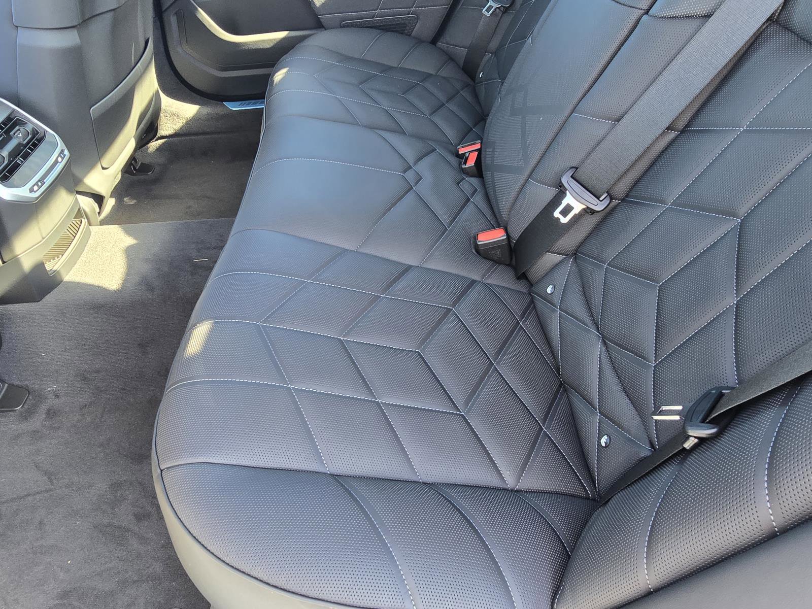 New 2025 BMW 760i xDrive image 13