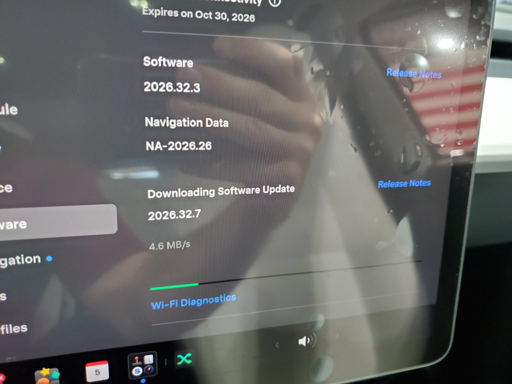 Used 2024 Tesla Model Y Long Range AWD/4WD image 52