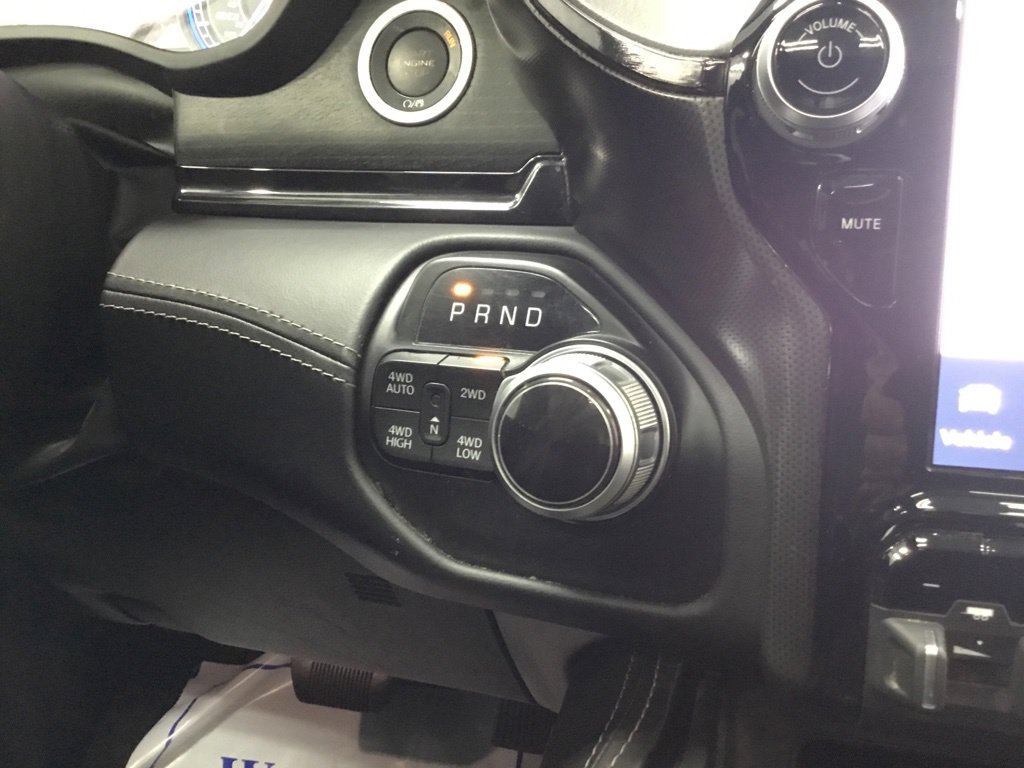 Used 2022 RAM 1500 Limited w/ Body Color Bumper Group AWD/4WD image 34