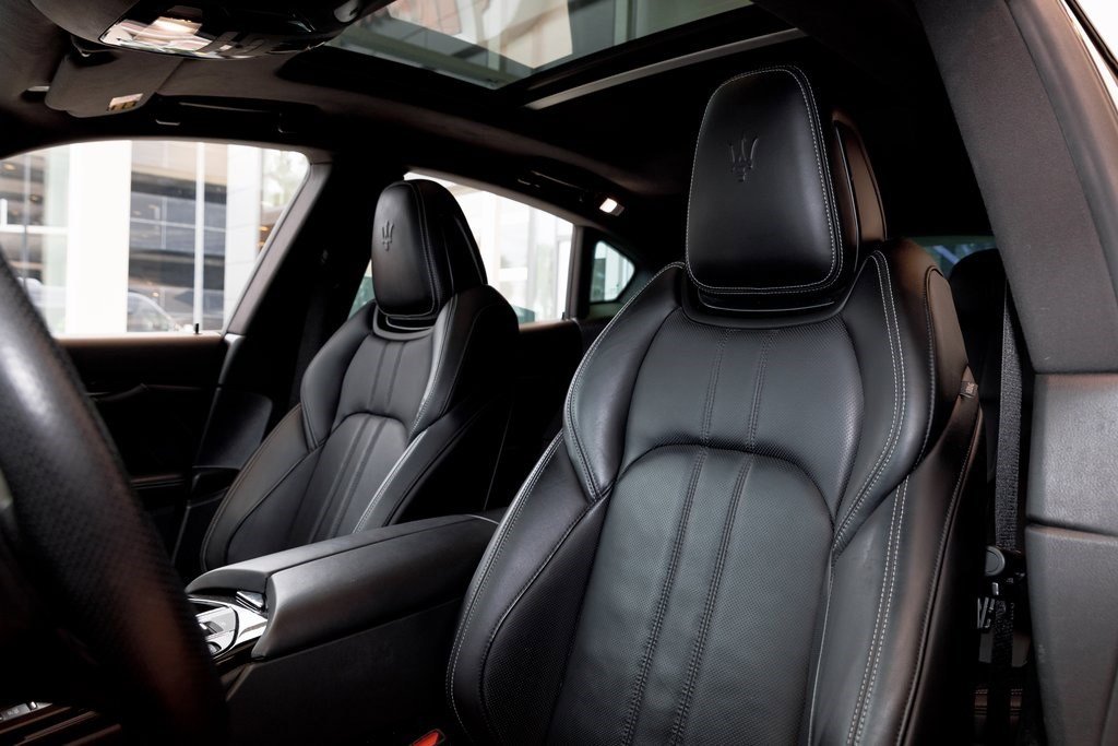 Used 2021 Maserati Levante S GranSport image 24