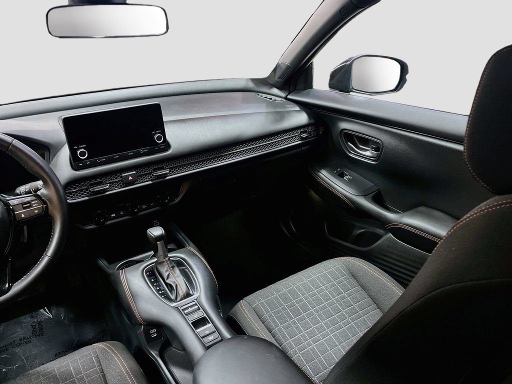 Used 2025 Honda HR-V Sport image 22