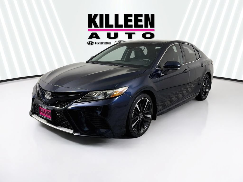 Used 2018 Toyota Camry XSE FWD image 3