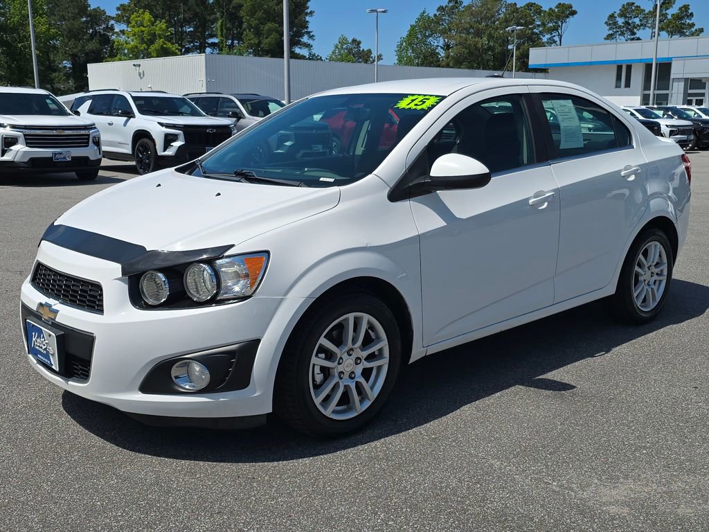 Used 2015 Chevrolet Sonic LT w/ Wheels and Fog Lamp Package FWD image 1