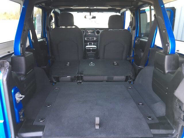 Used 2022 Jeep Wrangler Unlimited Sport image 27