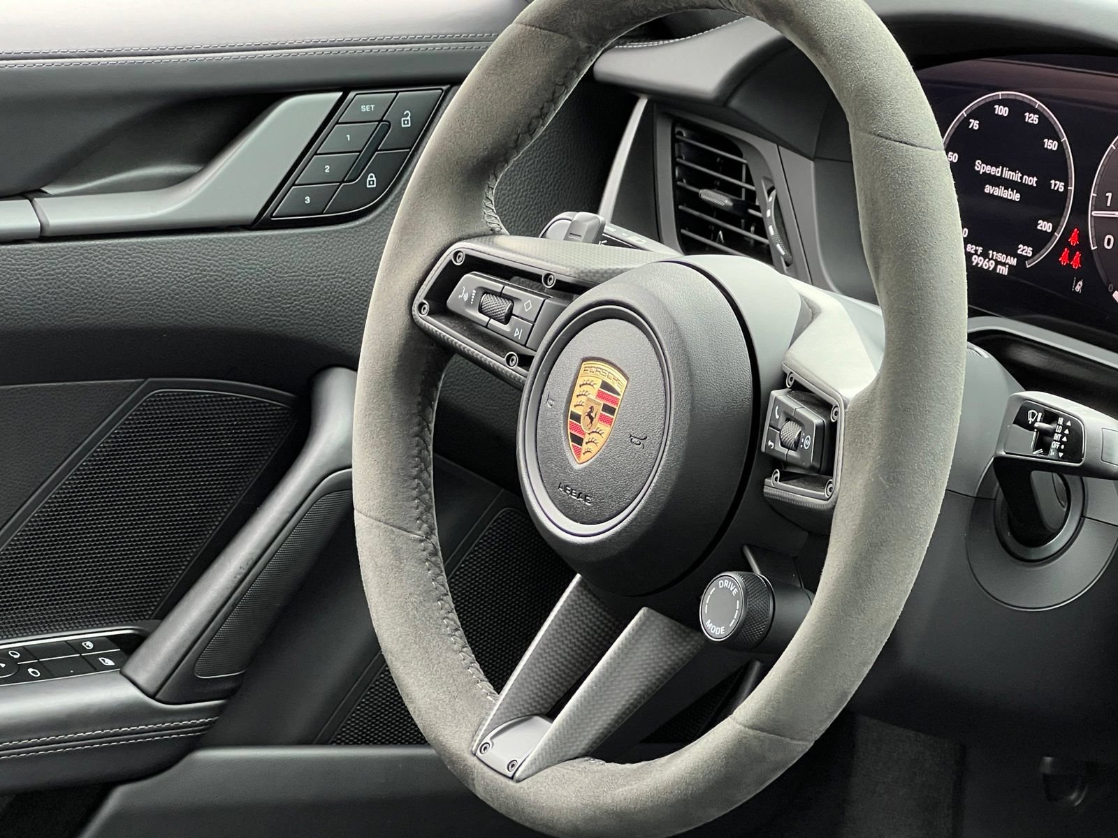 Certified 2025 Porsche 911 Carrera S RWD image 21