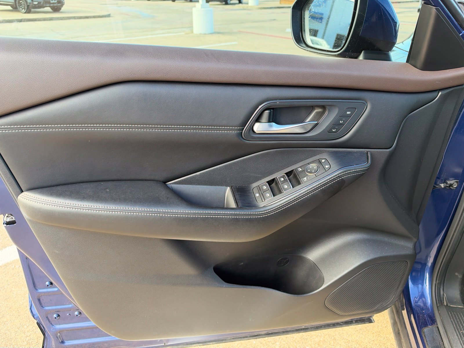Used 2023 Nissan Rogue SL w/ SL Premium Package FWD image 10