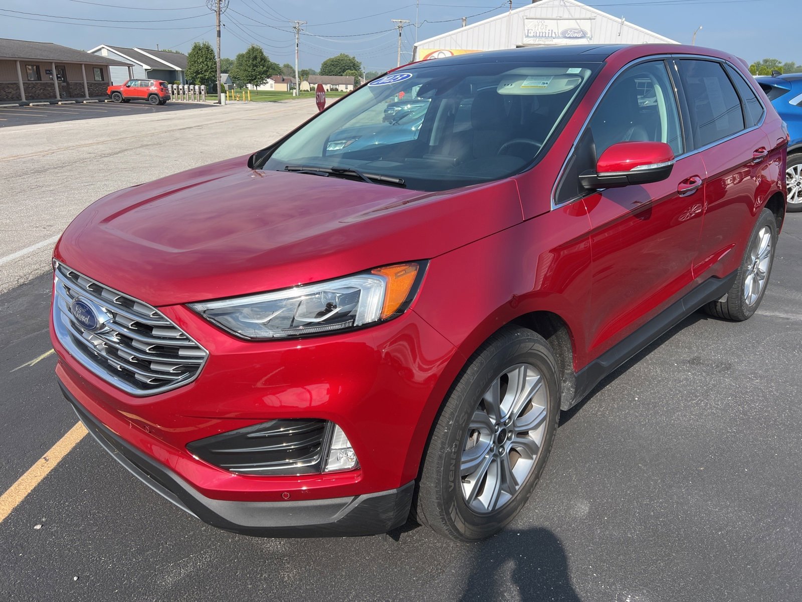 Used 2023 Ford Edge Titanium w/ Equipment Group 301A image 3
