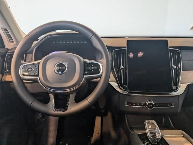 New 2026 Volvo XC90 T8 Plus w/ Protection Package Premier image 14