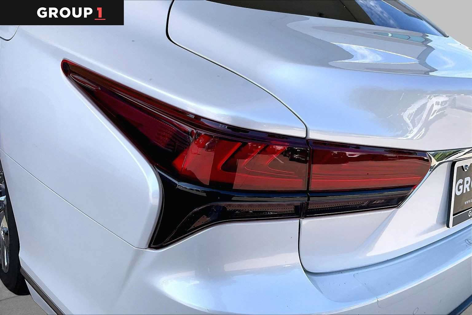 Used 2022 Lexus LS 500 w/ Interior Upgrade Package RWD image 26