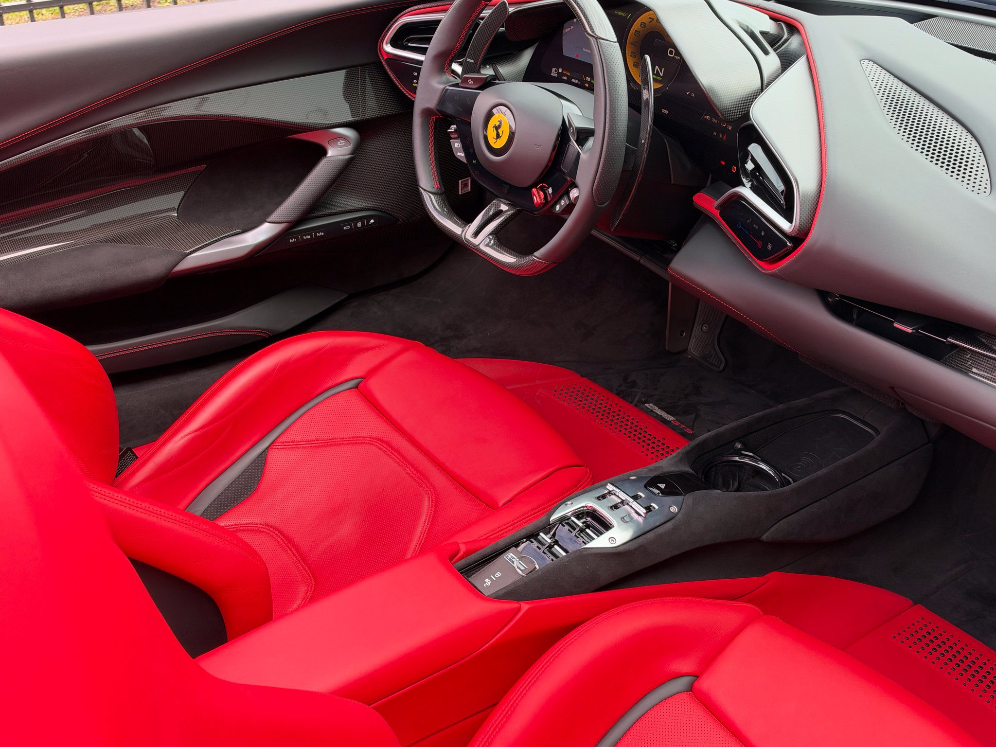 Used 2023 Ferrari 296 GTS RWD image 24