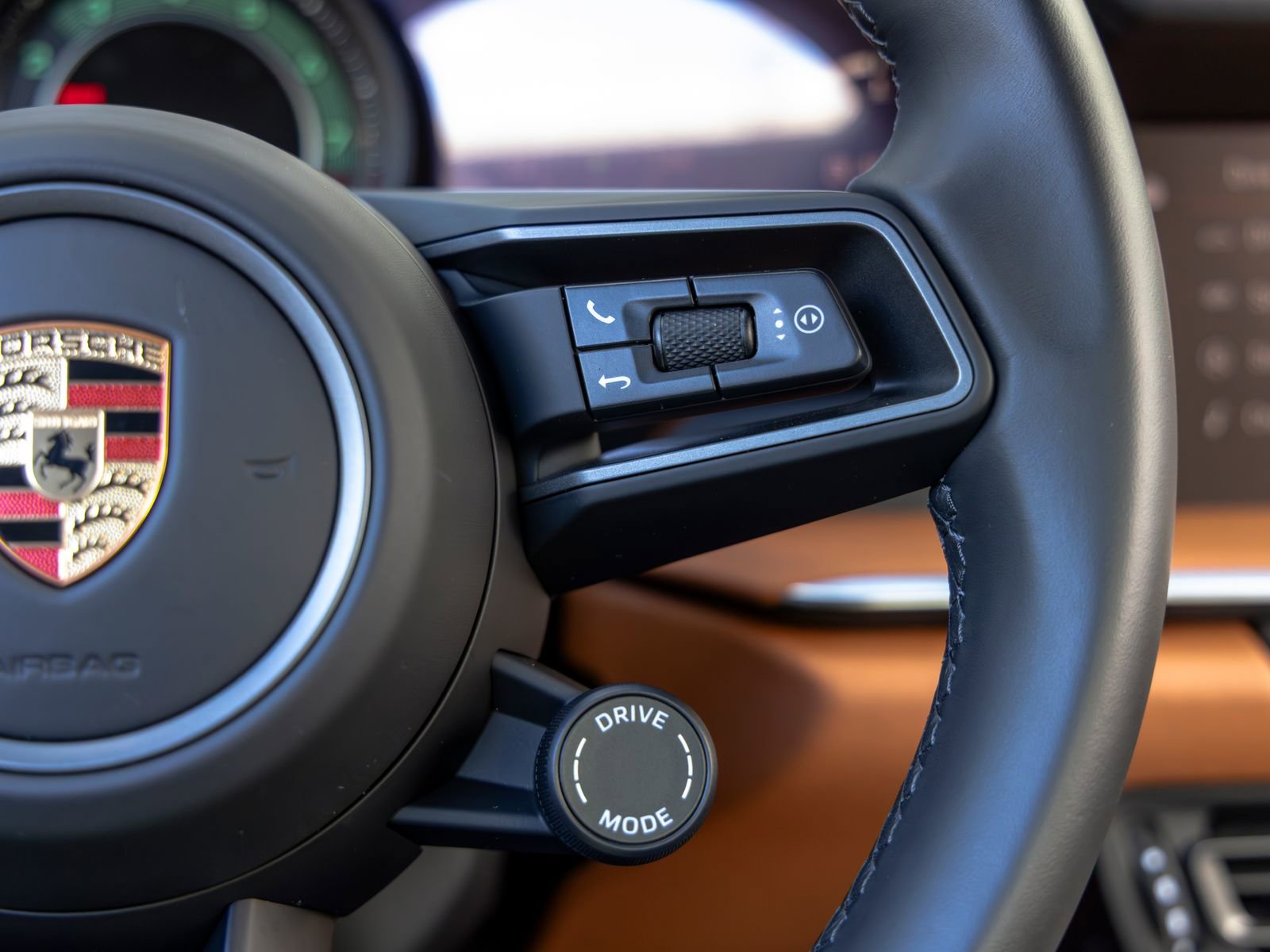 Used 2024 Porsche 911 Carrera S image 36