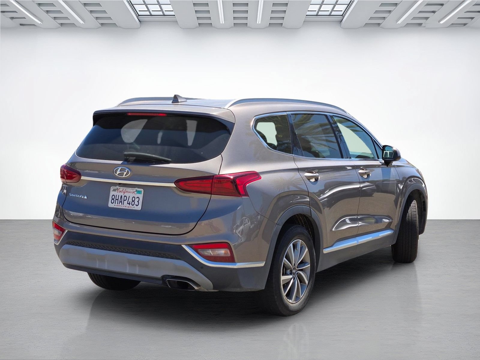 Used 2019 Hyundai Santa Fe SEL FWD image 4