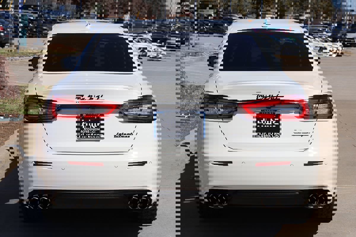 Used 2017 Maserati Quattroporte S image 9