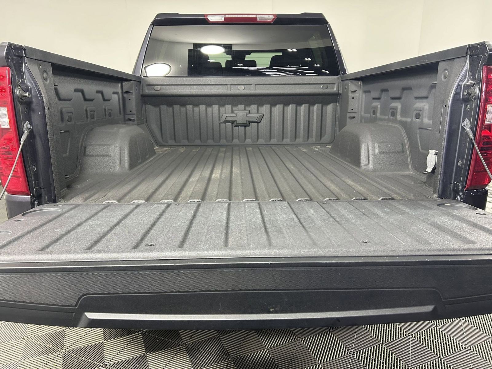 Used 2024 Chevrolet Silverado 1500 Custom Trail Boss AWD/4WD image 7