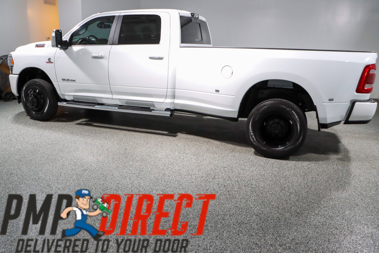 Used 2023 RAM 3500 Laramie AWD/4WD image 10