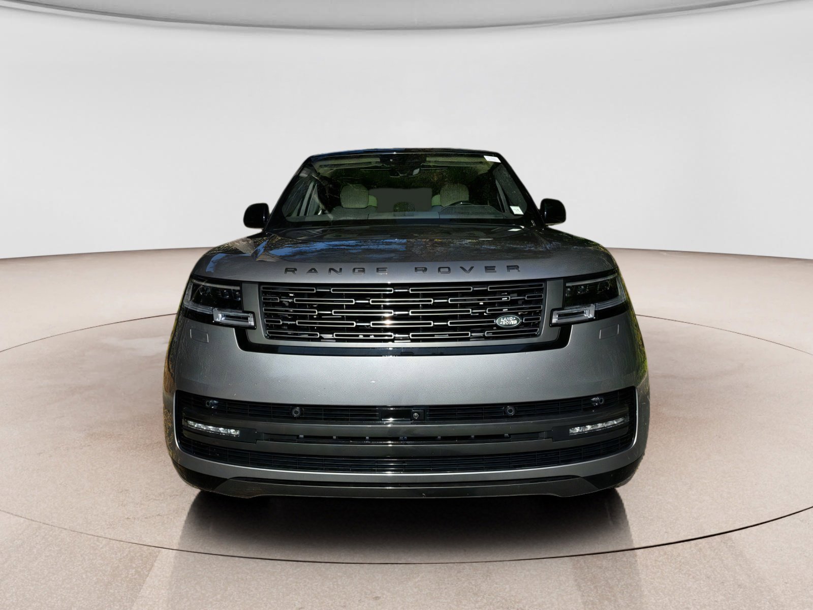 New 2025 Land Rover Range Rover SE image 2