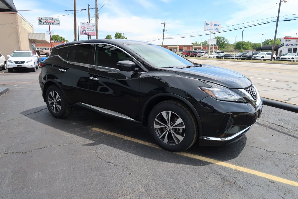 Used 2019 Nissan Murano S FWD image 2