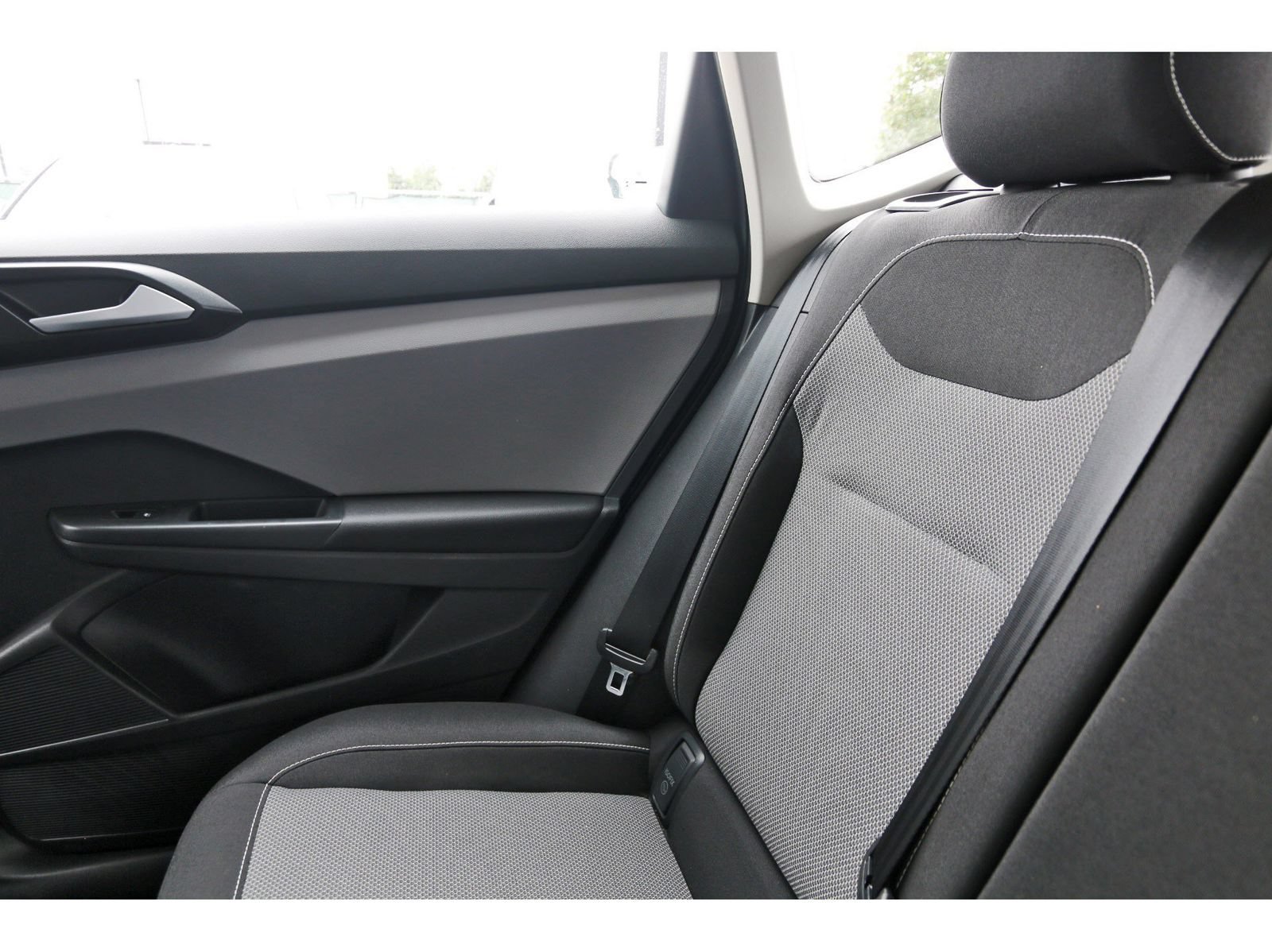 Used 2023 Volkswagen Taos S FWD image 14