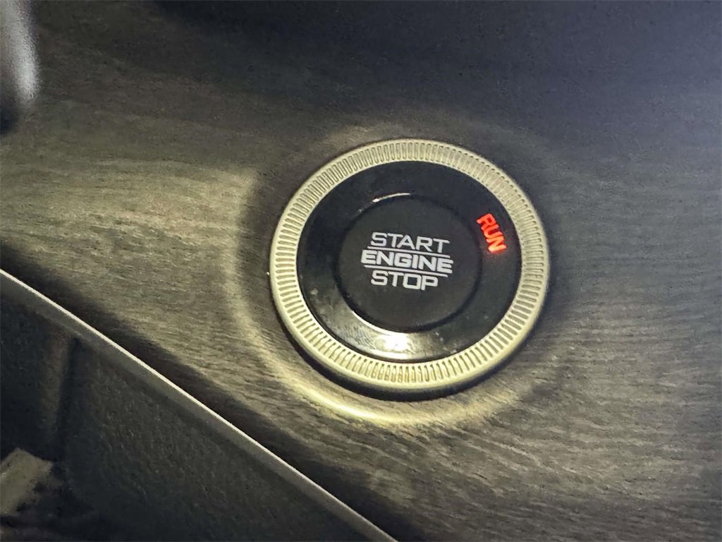 Used 2023 Jeep Grand Cherokee L Limited image 30