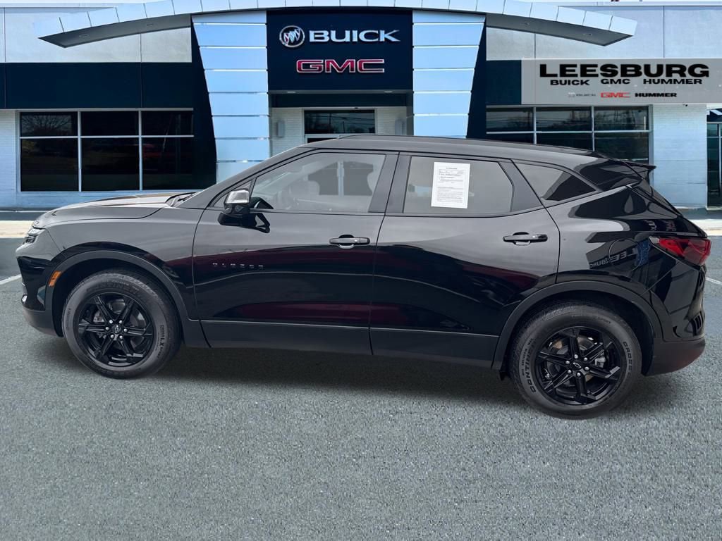 Used 2023 Chevrolet Blazer LT w/ Midnight/Sport Edition image 4