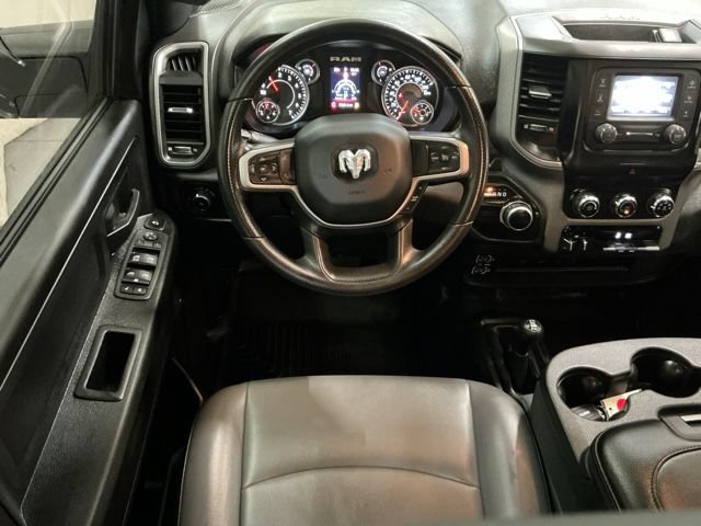 Used 2024 RAM 2500 Tradesman w/ Chrome Appearance Group AWD/4WD image 12