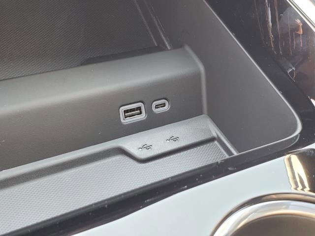 New 2026 Chevrolet Suburban RST w/ Advanced Technology Package image 32