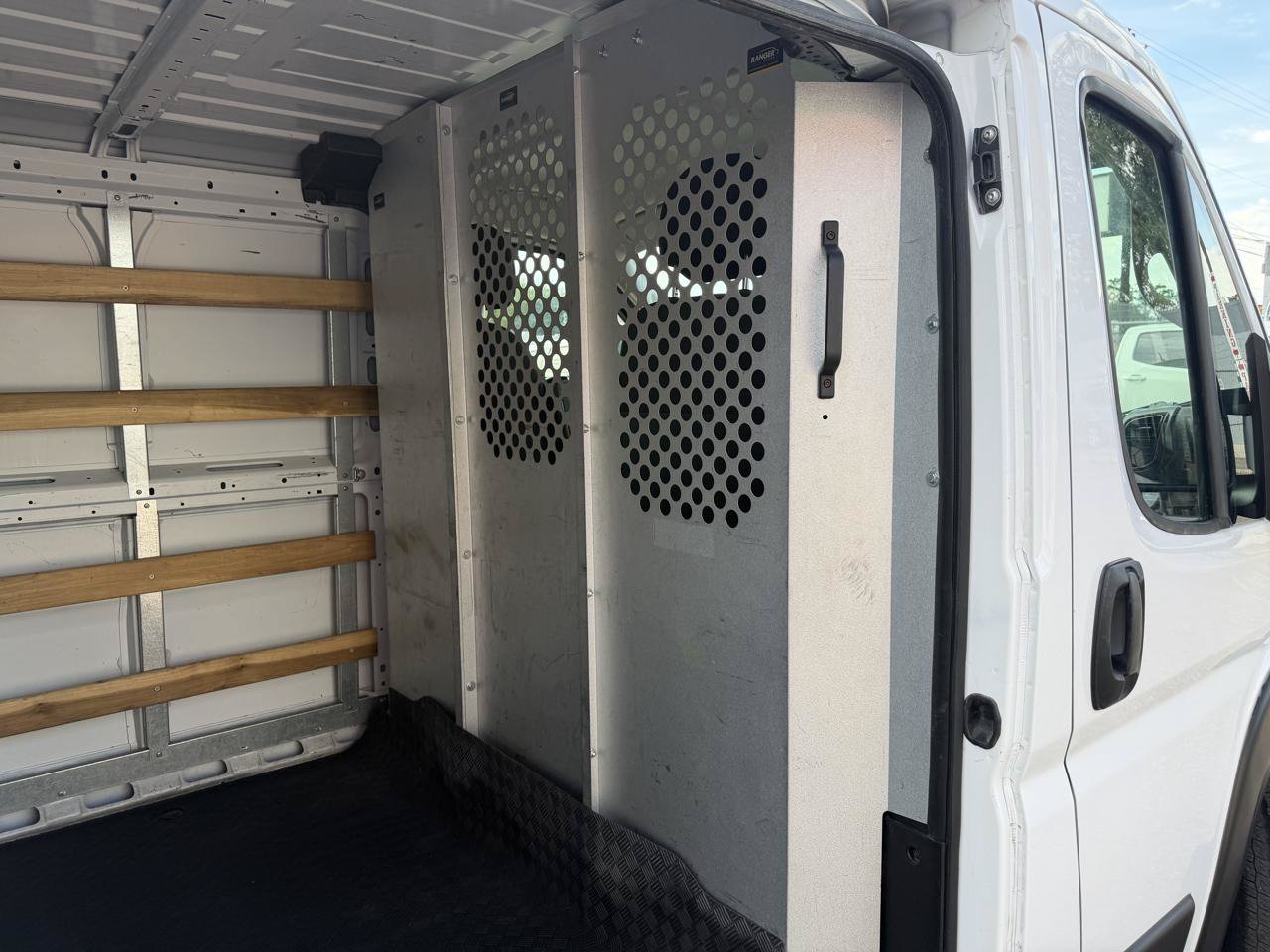 Used 2023 RAM ProMaster 2500 FWD image 28