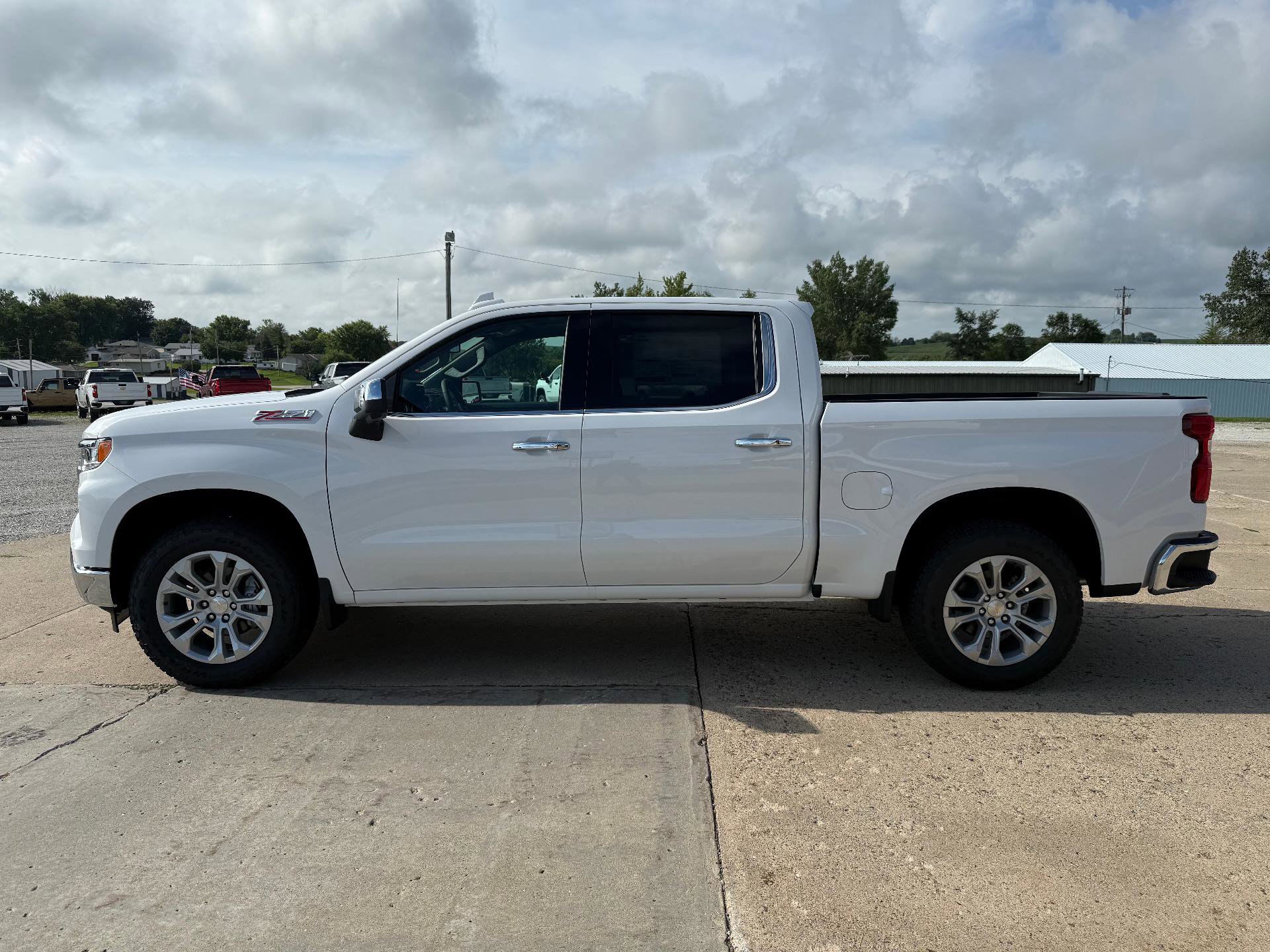 New 2025 Chevrolet Silverado 1500 LTZ image 4