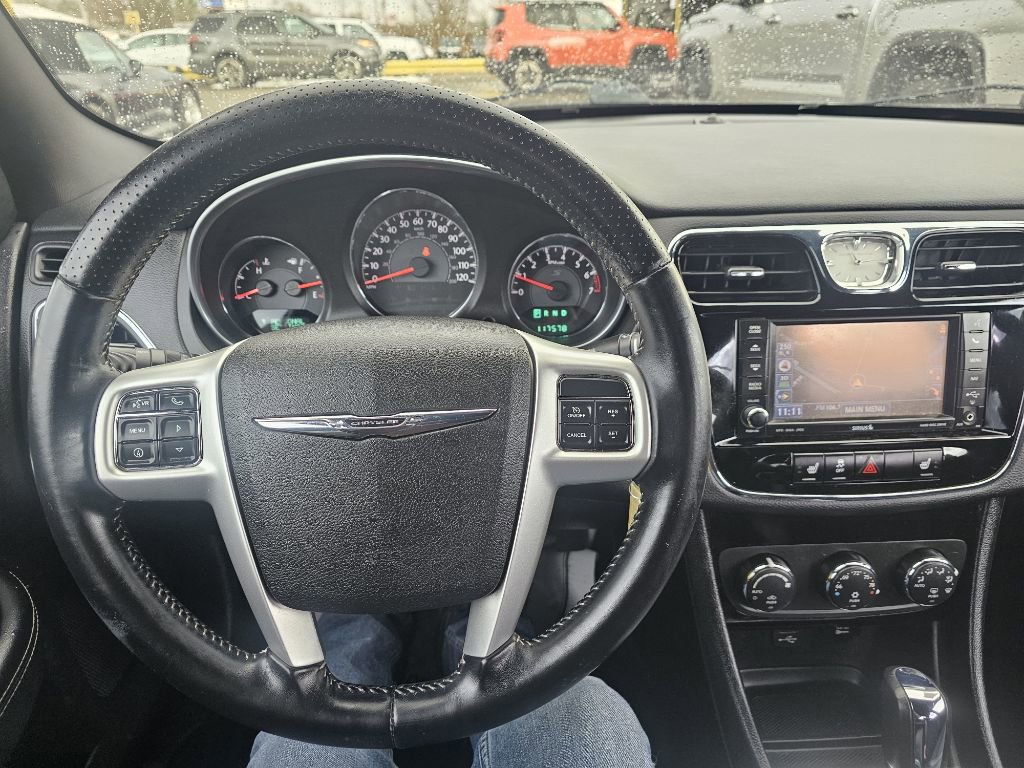 Used 2012 Chrysler 200 S image 22