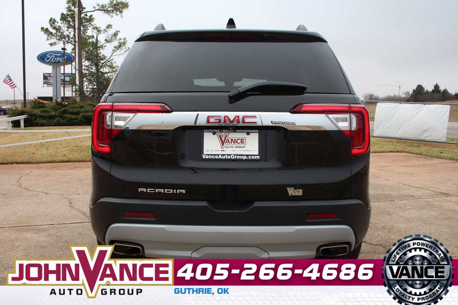 Used 2023 GMC Acadia SLE w/ Driver Convenience Package image 7