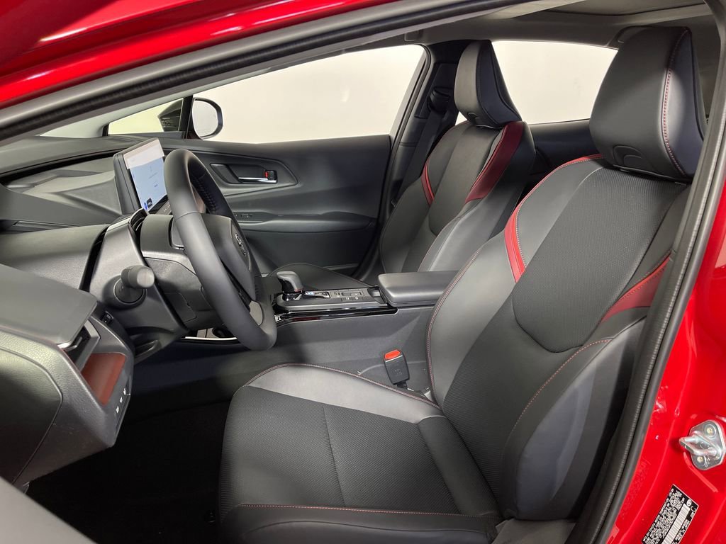 New 2026 Toyota Prius Plug-In Hybrid FWD image 12