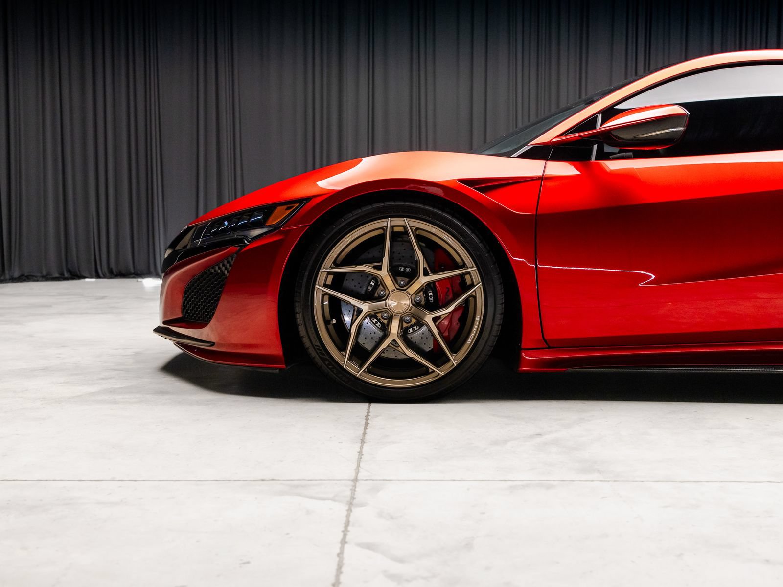 Used 2017 Acura NSX AWD/4WD image 26